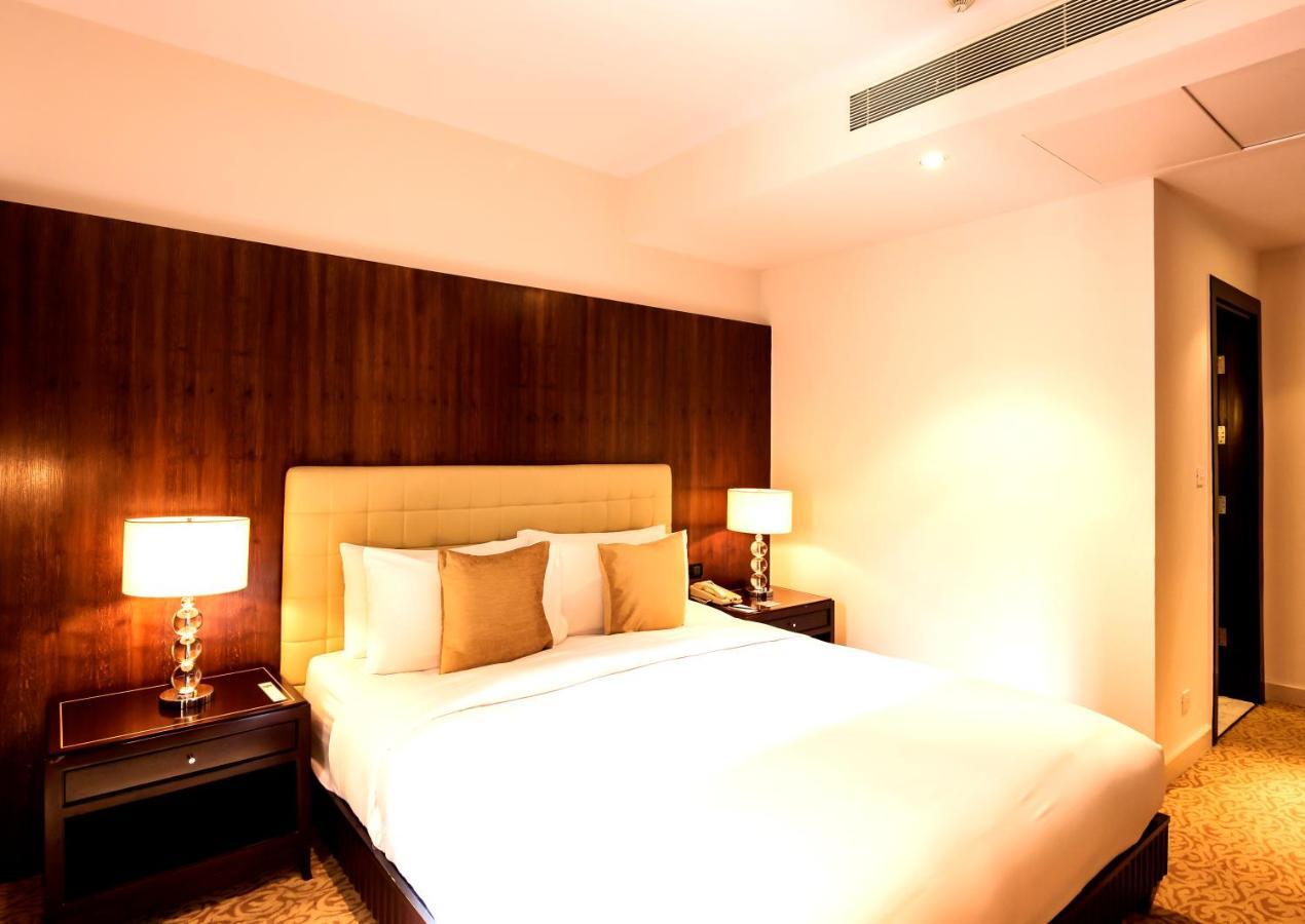 Oakwood Premier Prestige Bangalore Exteriör bild