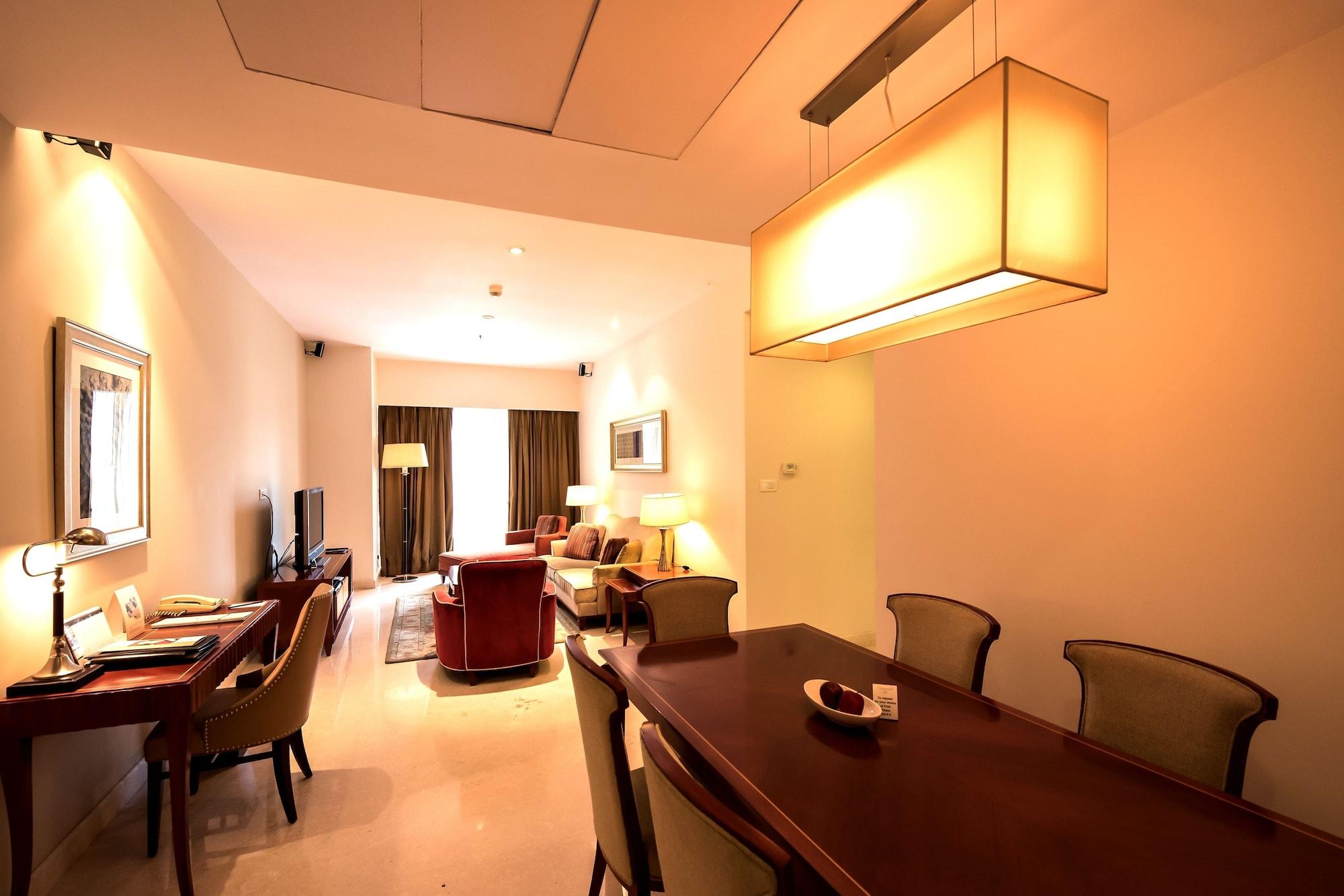 Oakwood Premier Prestige Bangalore Exteriör bild