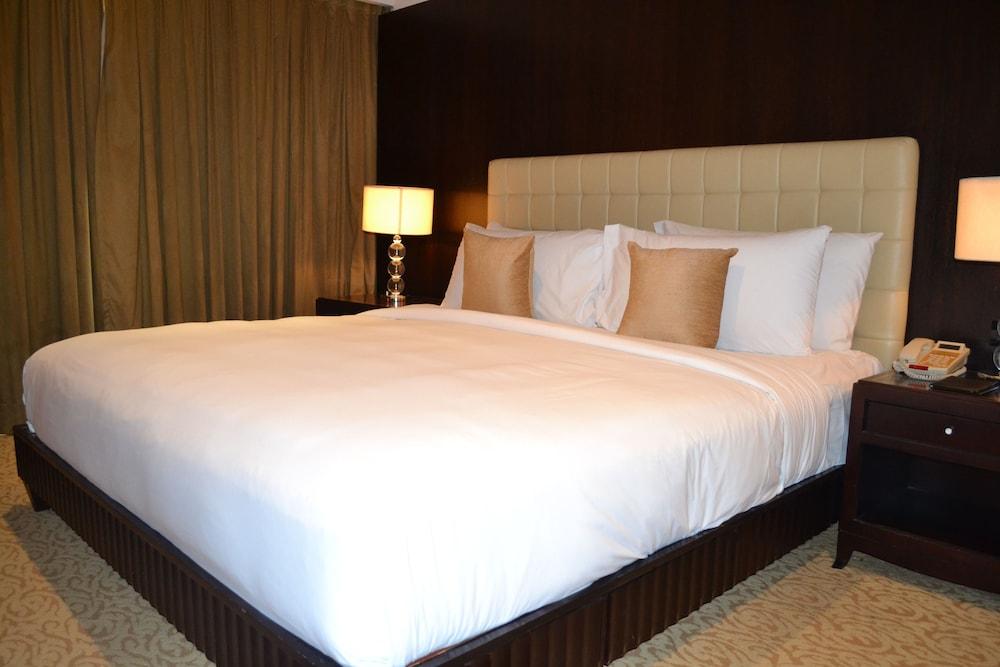 Oakwood Premier Prestige Bangalore Exteriör bild