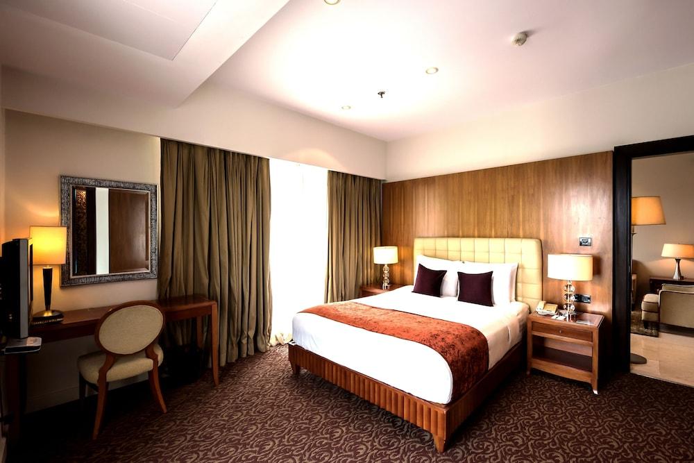 Oakwood Premier Prestige Bangalore Exteriör bild